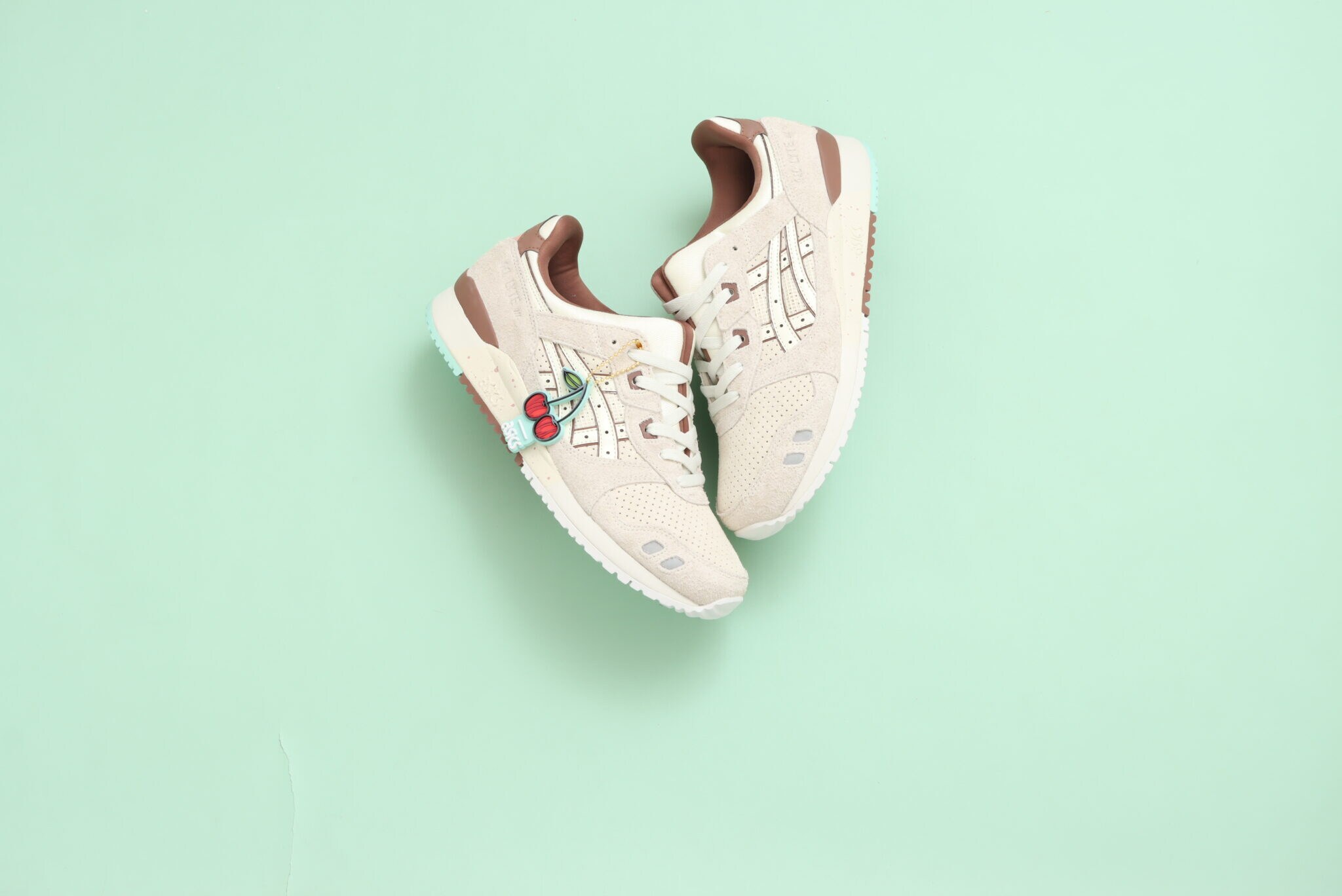ASICS SportStyle × NICE KICKS GEL-LYTE III OG最新コラボレーションモデルが登場。