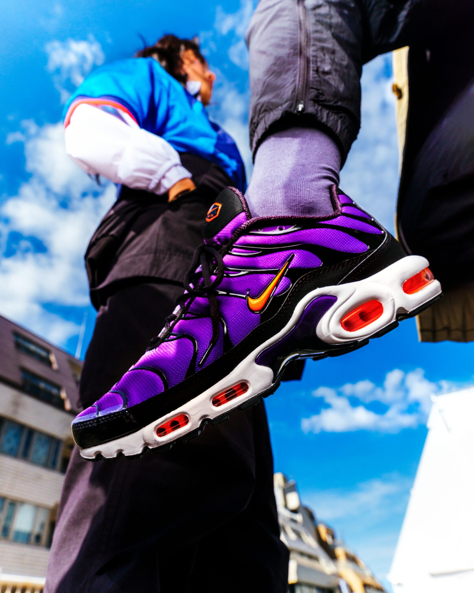 マップラの愛称で親しまれるNIKEの名機がオリジナルカラーでストック 